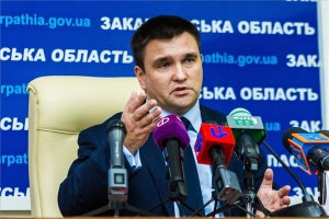 Ukrán oktatási törvény - Magyar önkormányzati vezetőkkel konzultált az ukrán külügyminiszter Kárpátalján