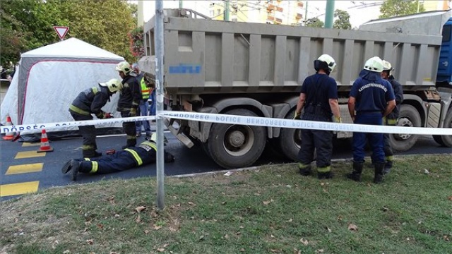  Meghalt egy kisgyerek, akit teherautó gázolt el Szegeden