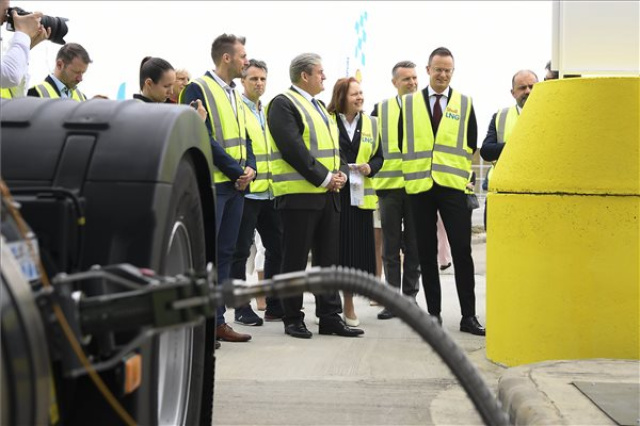 A Shell LNG-töltőállomást nyitott Szigetszentmiklóson