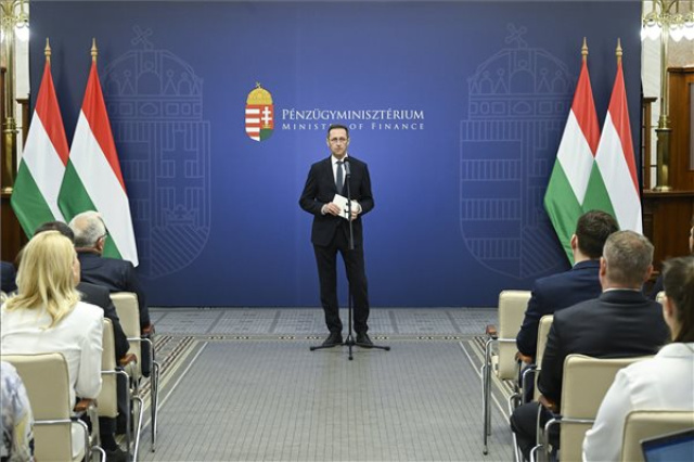 Átadták a Magyarország tíz legnagyobb adózója elismeréseket Budapesten