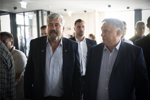 Voks 24 - Orbán Viktor Mezőhegyesen