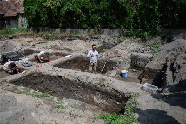 Középkori falmaradványokat tártak fel Veszprémben