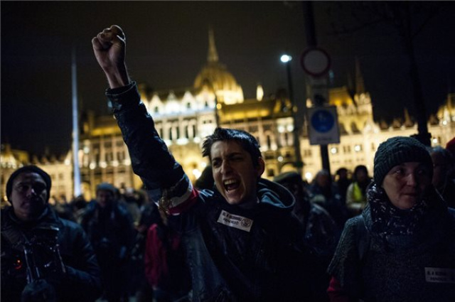 Magánnyugdíjpénztárak - Tüntetés Budapesten