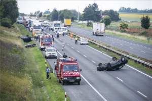 Halálos baleset az M1-es autópályán Tatánál