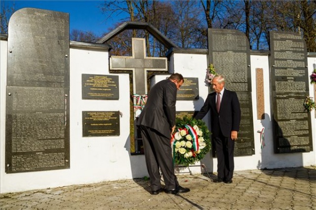 A kárpátaljai magyar férfiak 1944-es elhurcolására emlékeztek Szolyván