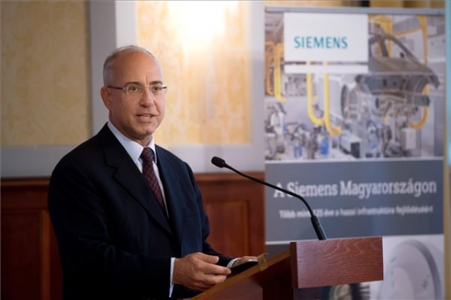 Tízmilliárd forintot költ fejlesztésre a Siemens Budapesten