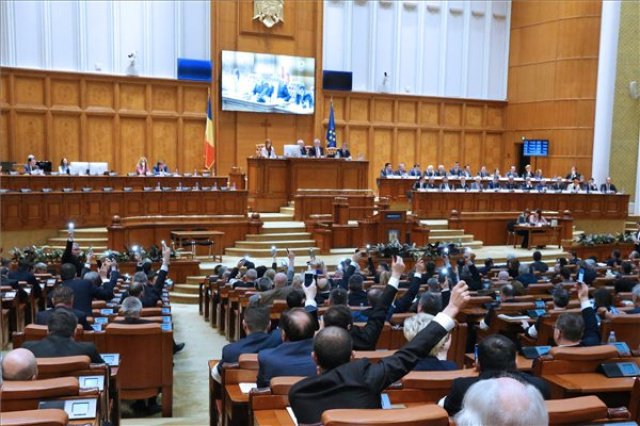 Román Btk.-módosítás - Elutasította a román parlament az ellenzéki bizalmatlansági indítványt