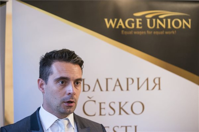 A Jobbik kampányt indított az európai bérunióról