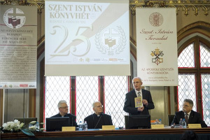 Megnyílt a Szent István Könyvhét Budapesten