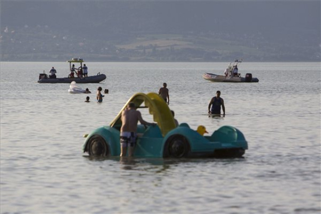 Vízbe fulladt egy 18 éves fiú Balatonmáriafürdőn