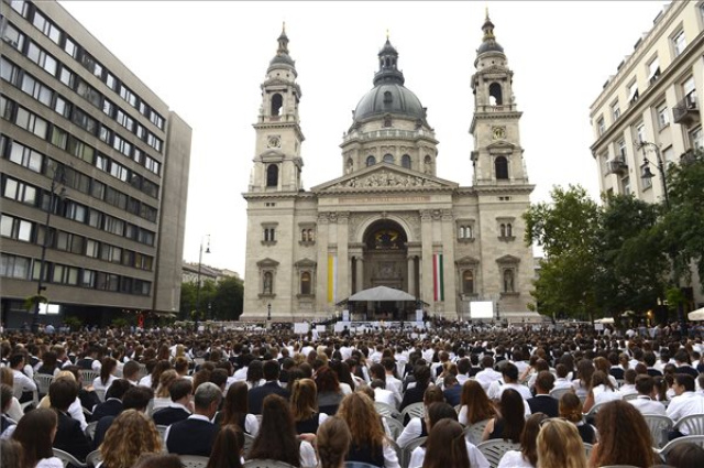 Tanévkezdő szentmisét tartottak Budapesten