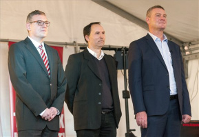 Bemutatták az MSZP két győri parlamenti képviselőjelöltjét 