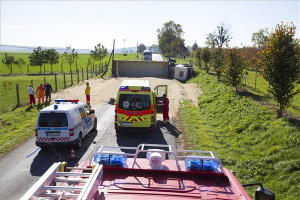 Egy ember meghalt, amikor kocsijával teherautónak ütközött Nagykanizsa közelében