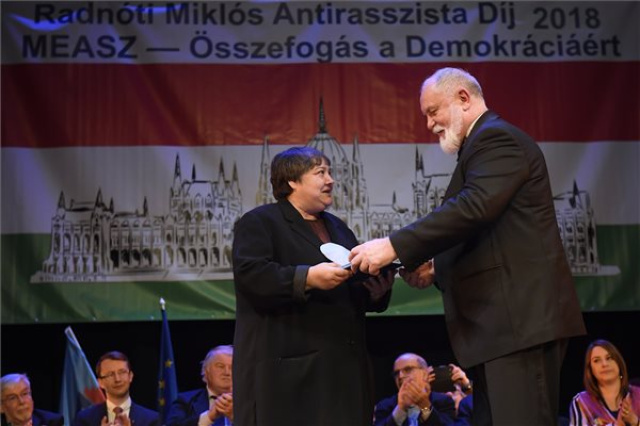 Átadták a Radnóti Miklós antirasszista díjat