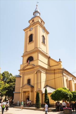 Felszentelték a felújított református templomot Beregszászon