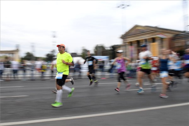 A 26. K&H mozdulj! félmaraton és futófesztivál Budapesten