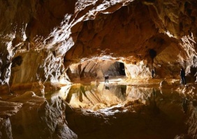 Lombrives-barlang
