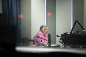 Orbán Viktor miniszterelnök a Kossuth Rádió Vasárnapi újság című műsorában