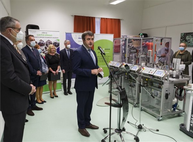 Új gyártásszimulációs berendezéssel bővült a Győri Szakképzési Centrum
