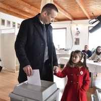 Választás 2022 - Leadta szavazatát Toroczkai László, a Mi Hazánk elnöke