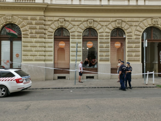 Szegedi Fidesz iroda elleni támadás