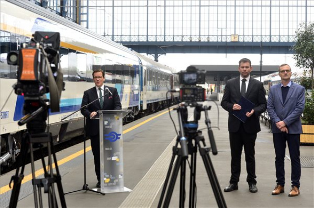 Bővítik a szolgáltatásokat az IC+ programban a Budapest-Szeged vasútvonalon