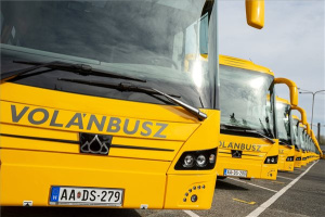Száz új magyar busz áll forgalomba a Volánbusznál