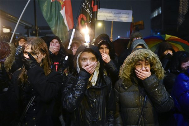 Az Egységes Diákfront demonstrációja az MTVA székháza előtt