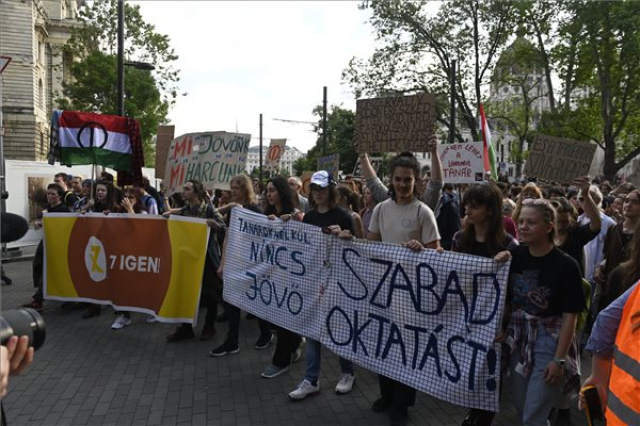 Újabb diáktüntetést tartottak Budapesten