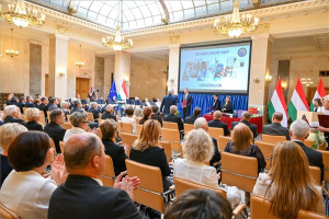 Semmelweis-napi elismeréseket adtak át Budapesten