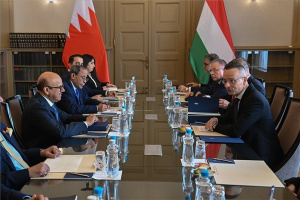 A bahreini külügyminiszter Budapesten