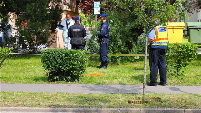 Holtan találtak egy nőt az utcán Szentesen