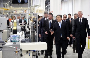 A Procter & Gamble új gyárának megnyitója Gyöngyösön