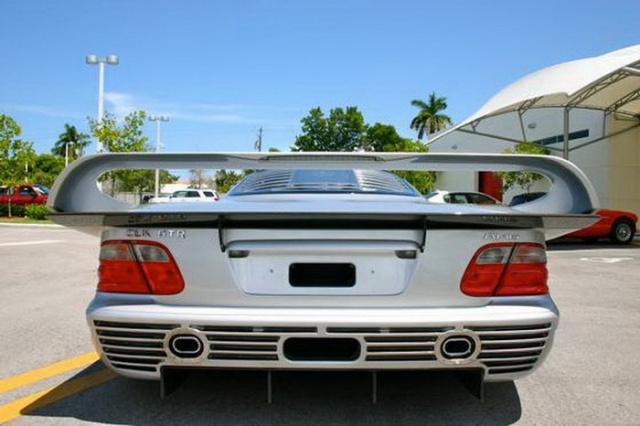 Mercedes-Benz CLK GTR előről