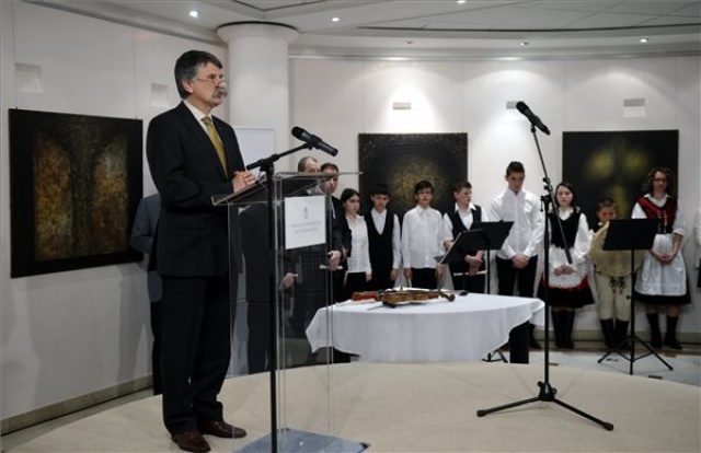 Tér-Misztika - Vinczeffy László kiállítása a Kárpát-haza Galériában
