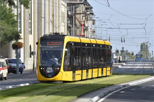 Indulnak az első új CAF villamosok Budapesten