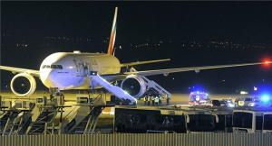 Budapesten szakította meg útját az Emirates egyik járata
