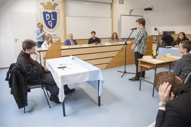 Perszimulációt tartott diákokkal a Kúria elnöke Nagykanizsán