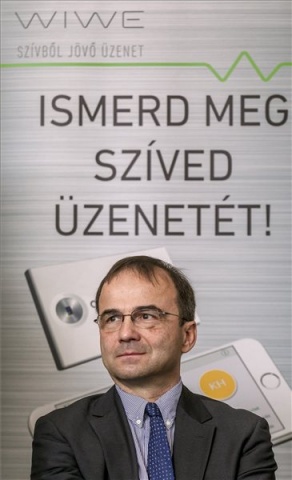 Bemutatták a stroke-ra és a hirtelen szívmegállás kockázatára figyelmeztető magyar találmányt