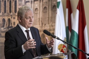 Tarlós István sajtótájékoztatója a Városházán 