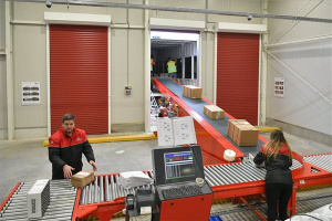 Átadták a DPD regionális depóját a debreceni repülőtéren