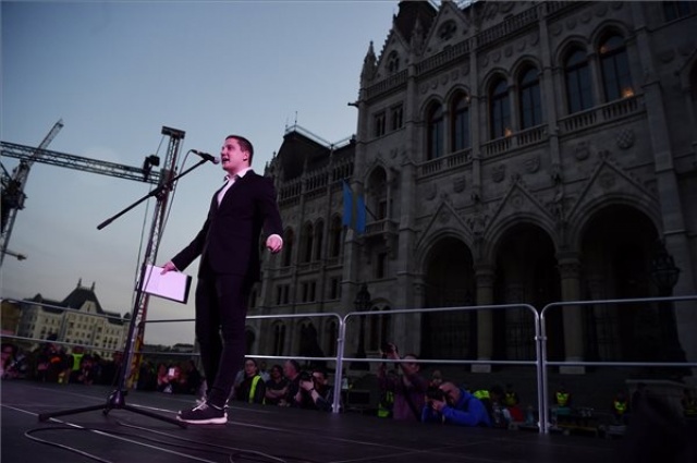 Választás 2018 - A választási eredménnyel elégedetlenek tüntetnek Budapesten