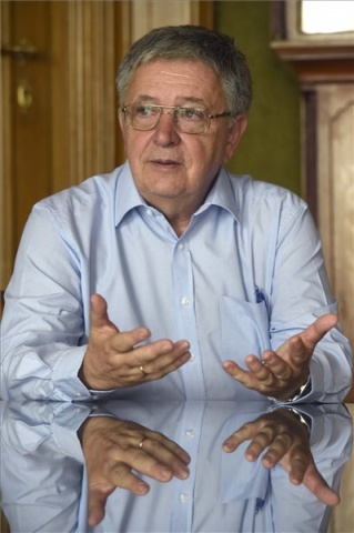 Interjú Lovász Lászlóval, az MTA elnökével