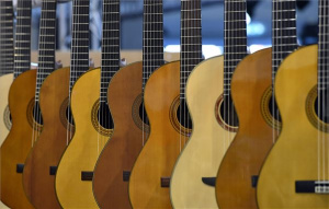 Magyar gitárosok hangszerei is megtekinthetők a Budapest Music Expón