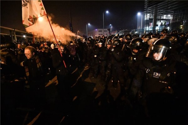 Kormányellenes demonstráció Budapesten