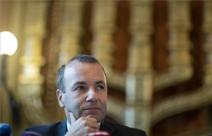 Manfred Weber sajtótájékoztatója a Mazsihisz székházában