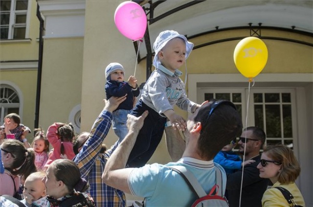 Az Emeljünk magasba minél több gyereket! országos rendezvény - Eger 