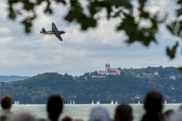 Red Bull Air Race a Balatonon
