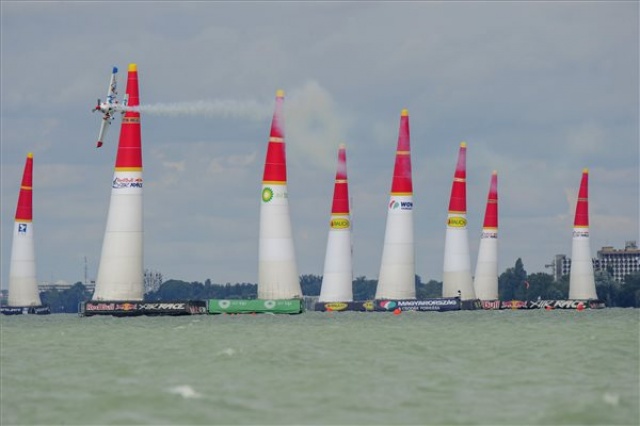 Red Bull Air Race a Balatonon