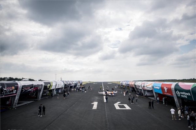 Red Bull Air Race a Balatonon